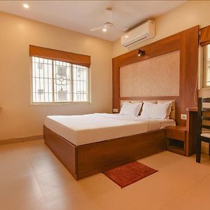 Fabhotel Dream Plaza - Nr Biswa Bangla Gate